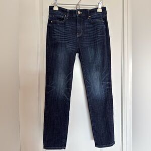 White House Black Market Mid-rise Girlfriend Everyday Soft Jeans Short length